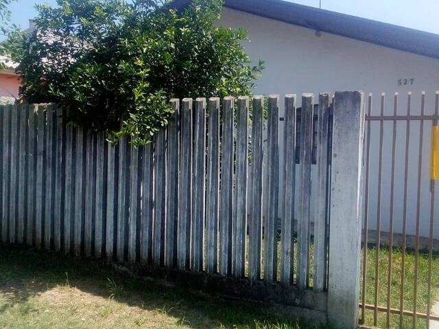 #1079 - Casa para Venda em Pinhais - PR - 1