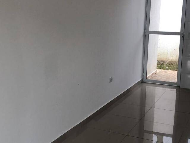Casa para Venda em Colombo - 4