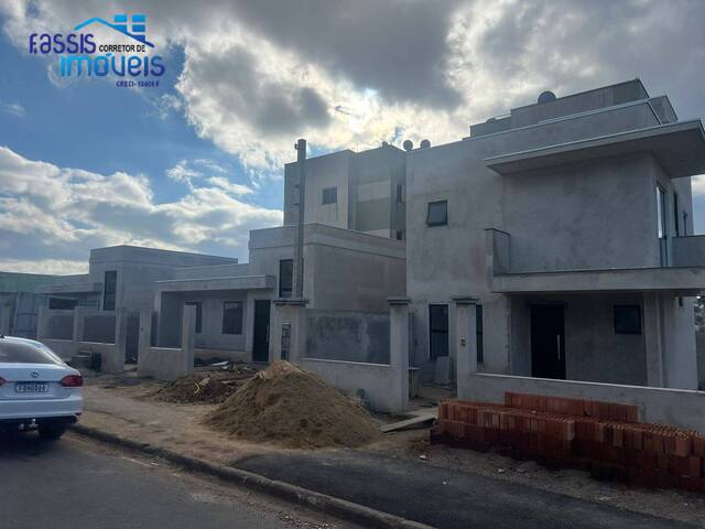 #1223 - Sobrado para Venda em Colombo - PR - 2
