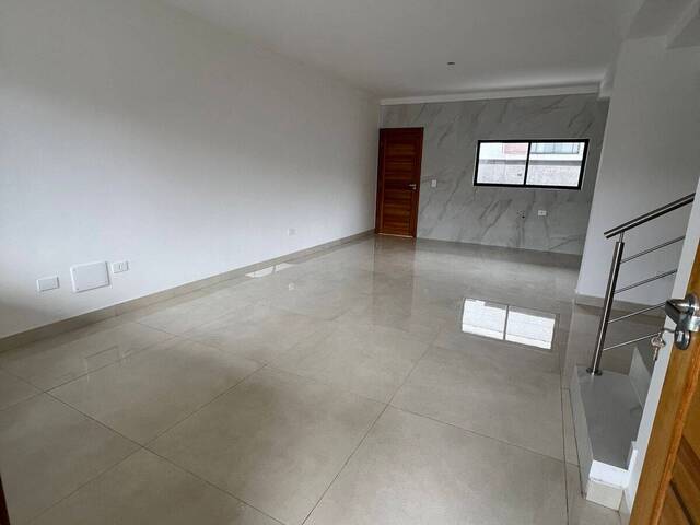 #753 - Casa para Venda em Curitiba - PR - 3