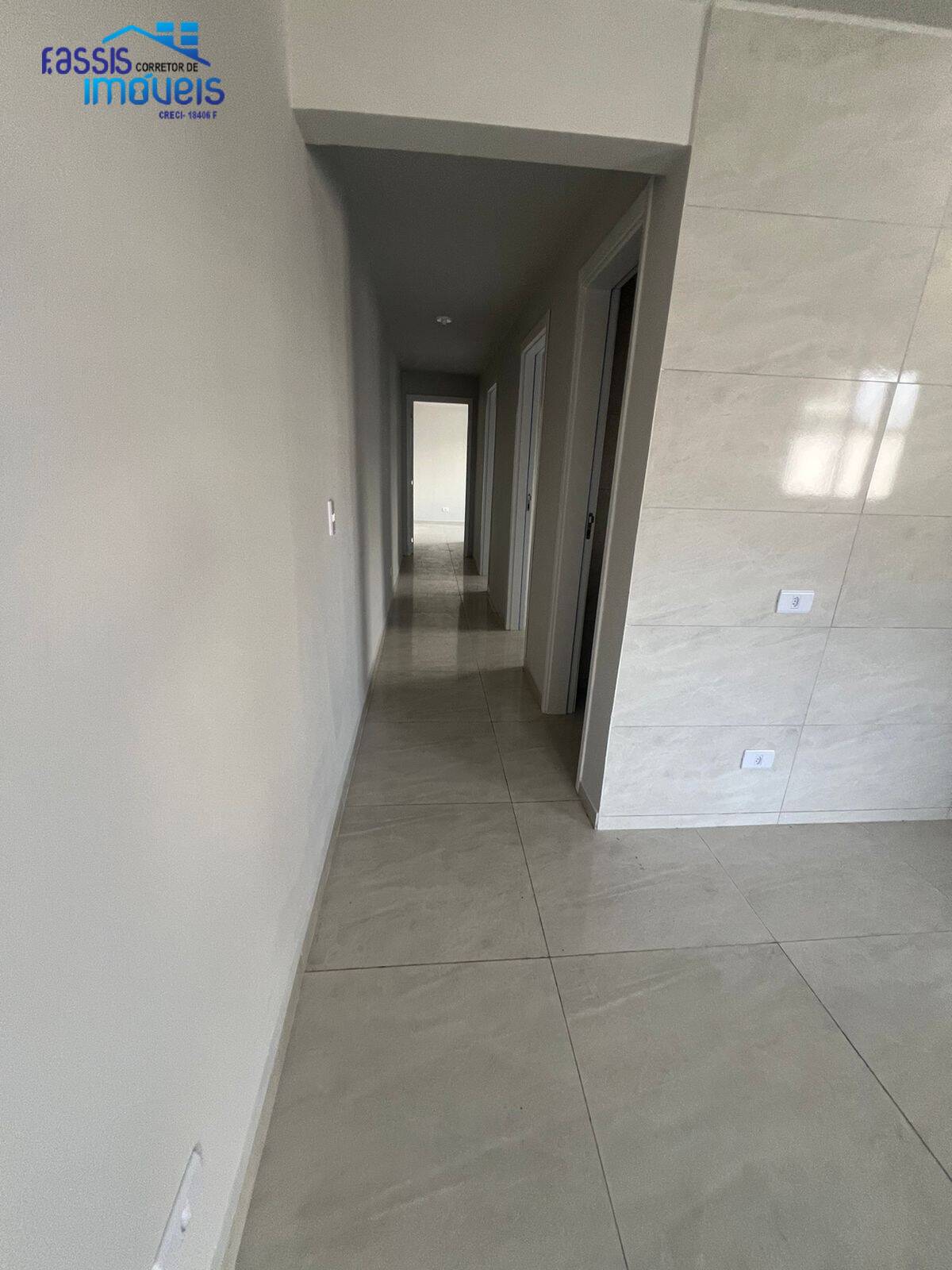 Casa à venda com 3 quartos, 55m² - Foto 6