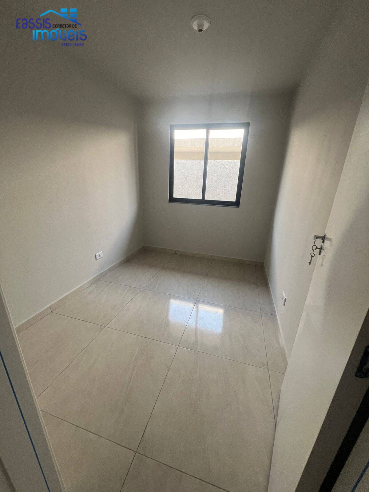 Casa à venda com 3 quartos, 55m² - Foto 8