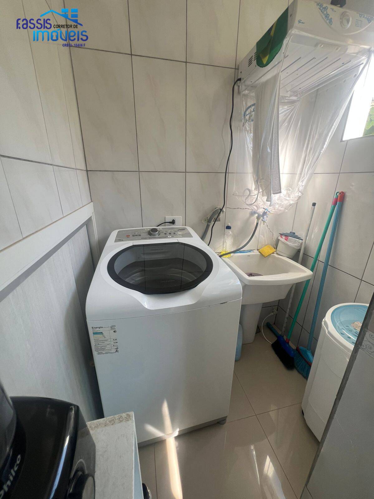 Apartamento à venda com 2 quartos, 64m² - Foto 19