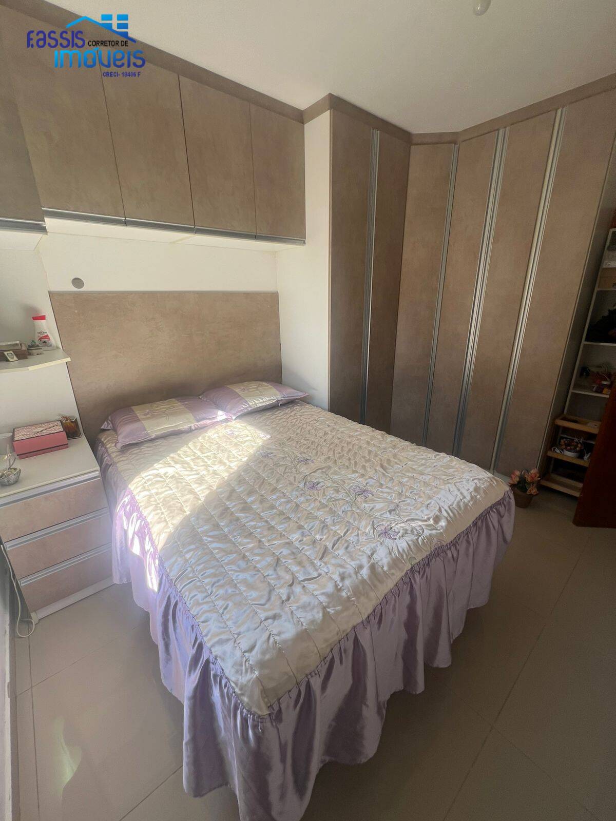 Apartamento à venda com 2 quartos, 64m² - Foto 21