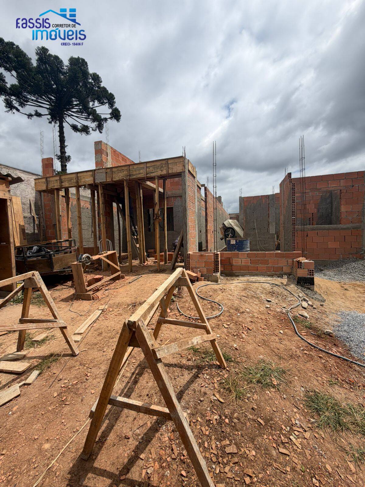 Casa, 3 quartos, 60 m² - Foto 1