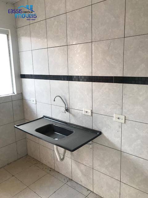 Casa para alugar com 1 quarto, 29m² - Foto 4